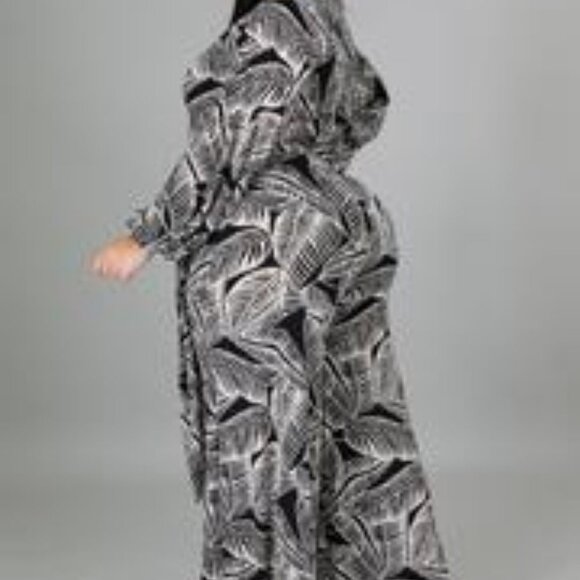 Plus size jumpsuit - Picture 4 of 7